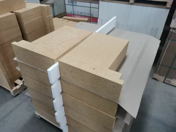 Wholesale Fireproof Refractory Fireclay Bauxite Chamotte Fire Bricks for  Boiler - China Refractory Clay Brick, Fire Brick